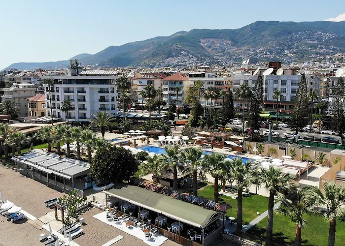 M.c.a Marquis Hotell 3*