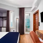 M.c.a Marquis Hotel 3*