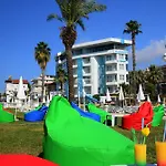M.c.a Marquis Hotel 3*