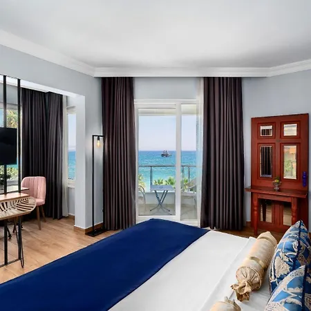 M.c.a Marquis Hotel 3*