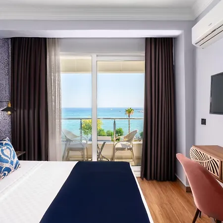 Hotel M.c.a Marquis