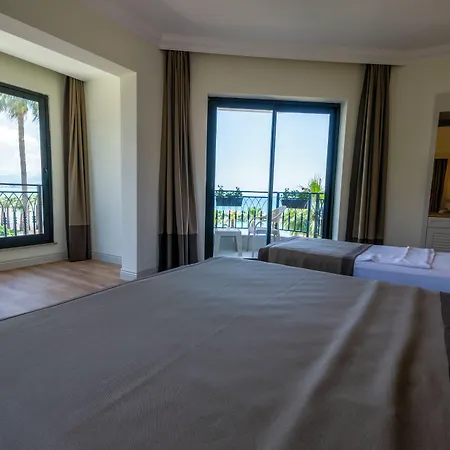 Otel M.c.a Marquis 3*