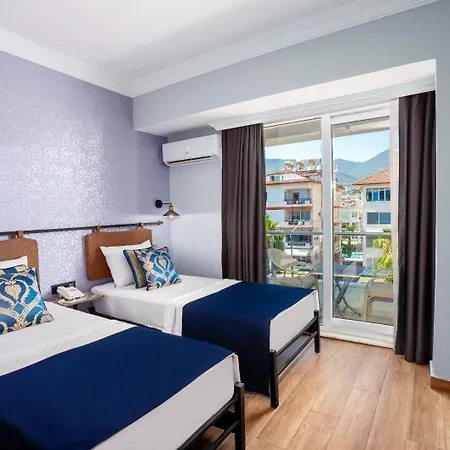 M.c.a Marquis Hotel 3*